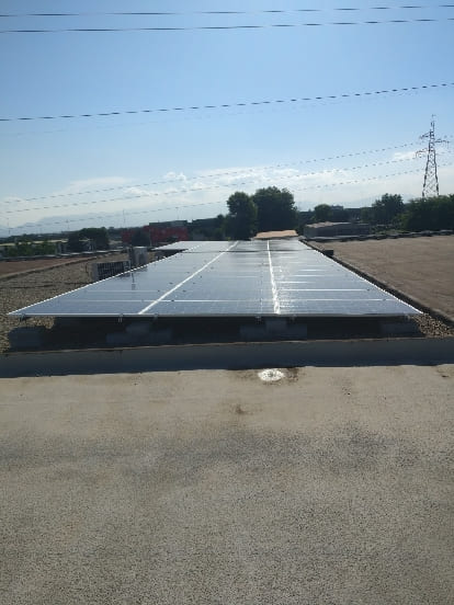 pannelli fotovoltaico da 20kWp su opificio a servizio di un ufficio