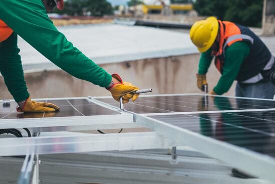 Obbligo fotovoltaico capannoni industriali ecco cosa devi sapere