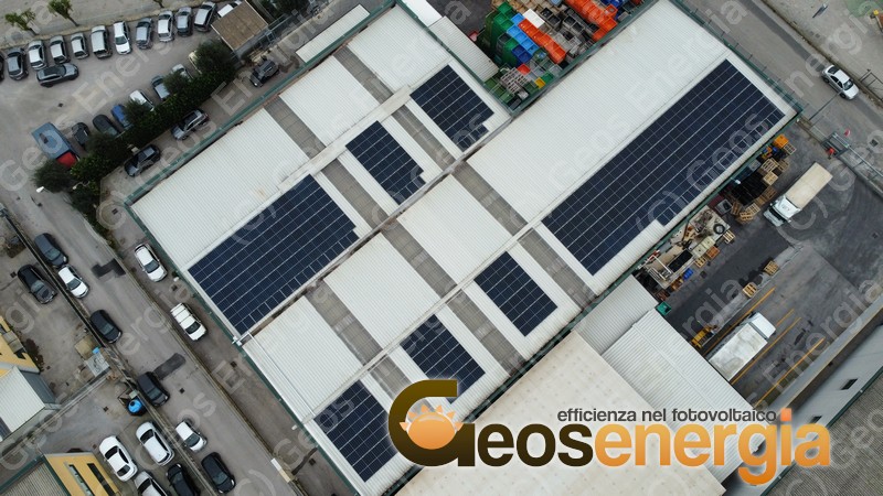 Impianto Fotovoltaico 100kWp - foto dall'alto